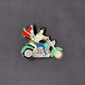 Disney Ariel and Eric Disney Store Europe Little Mermaid LE 150 Pin